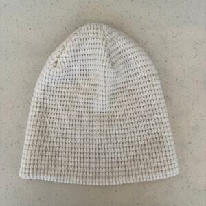 Aritzia Unisex Beanie Hat One Size White Thermal Knit